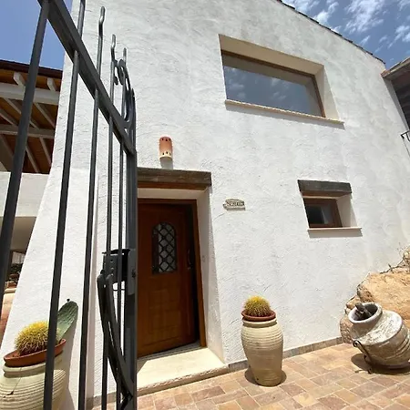 Scirocco A Pochi Passi Dal Mare * 산타마리아나바레제