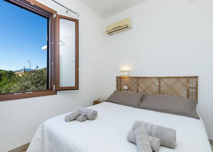 Scirocco A Pochi Passi Dal Mare アパート サンタ・マリア・ナヴァーリス